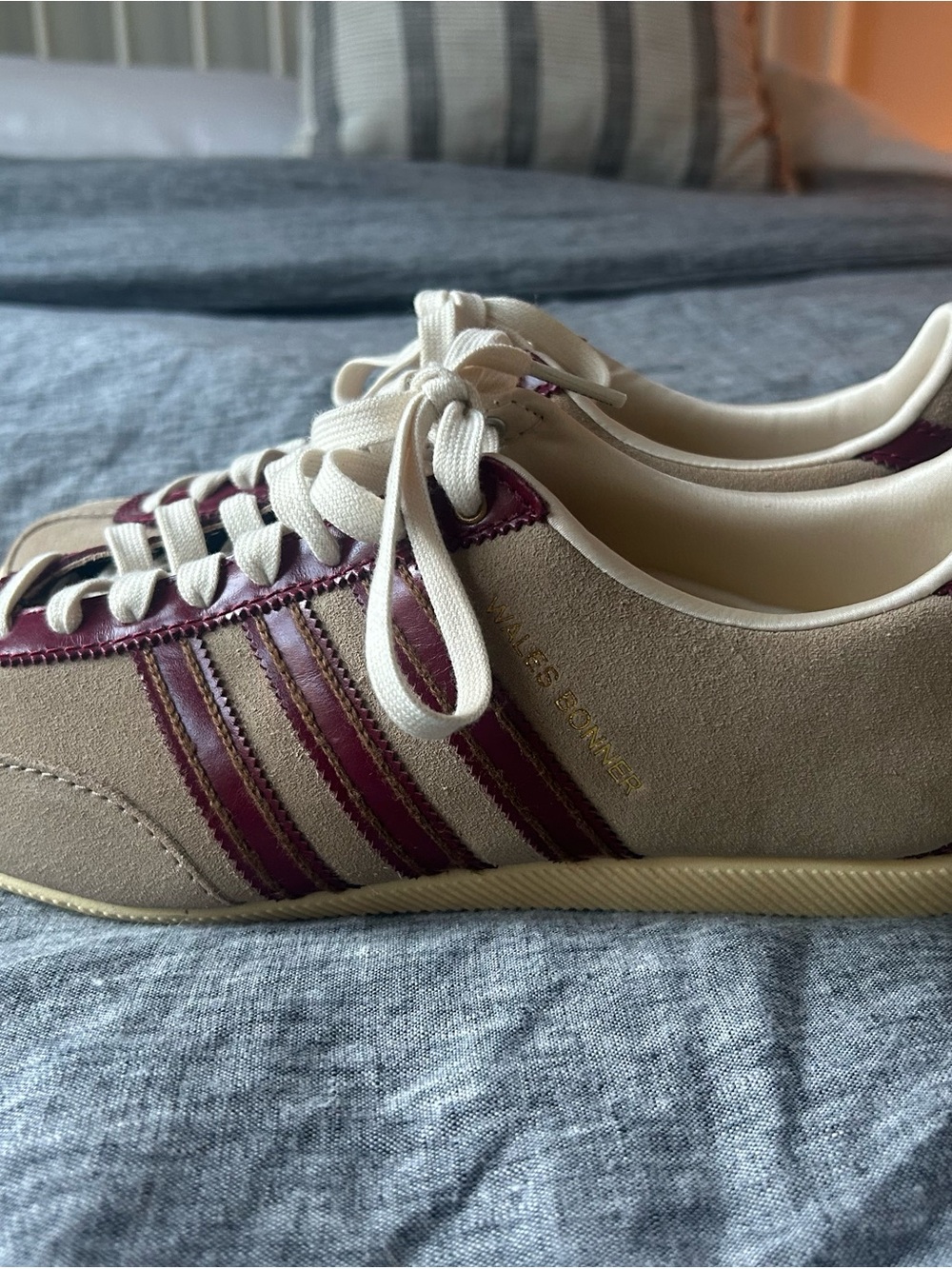 Wales Bonner Japan addidas in beige and burgundy size 9 us